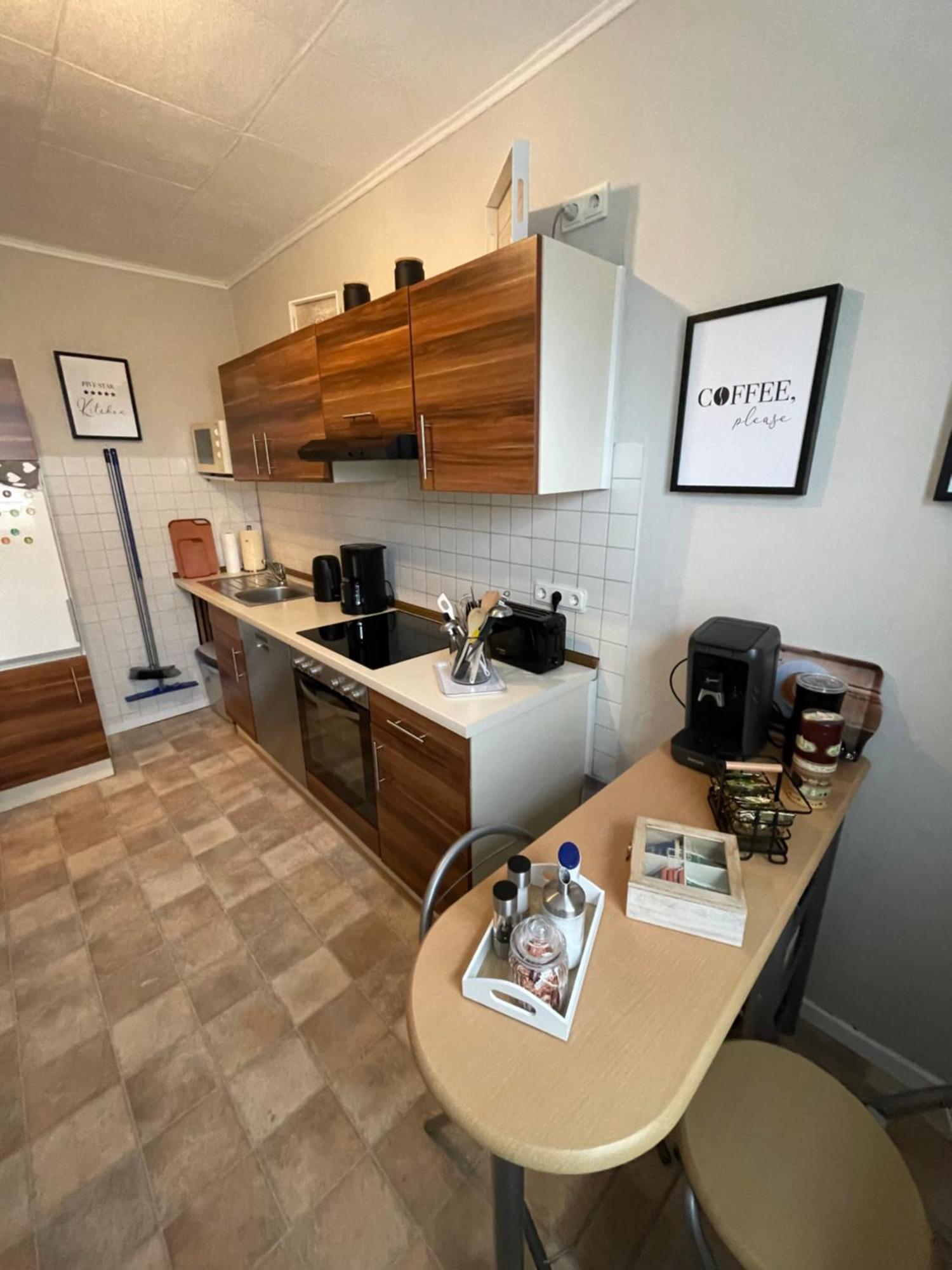 Burg  Ferienwohnung Metzen מראה חיצוני תמונה